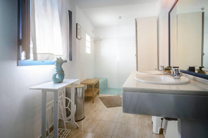 Apartamento Con Terraza Vistas Al Mar. Conil de la Frontera Kültér fotó